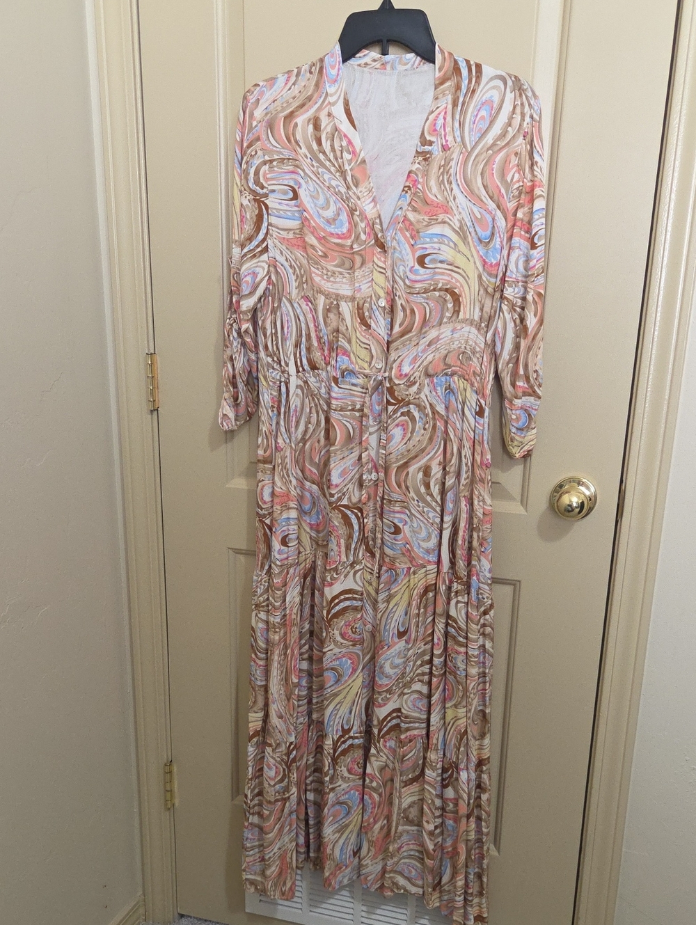 Flowing Paisley Print Maxi Dress in Pastel Brown